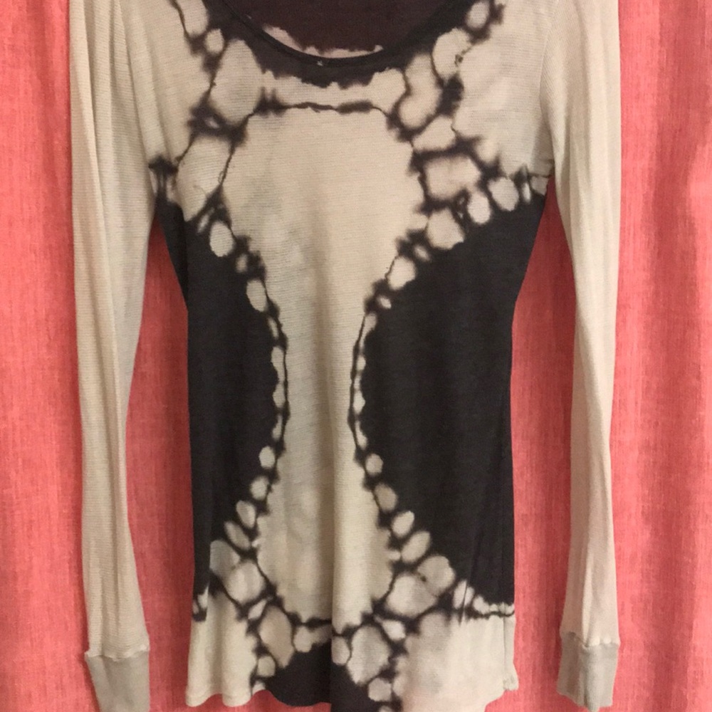 T PARTY LONG SLEEVE - Picture 4 of 4